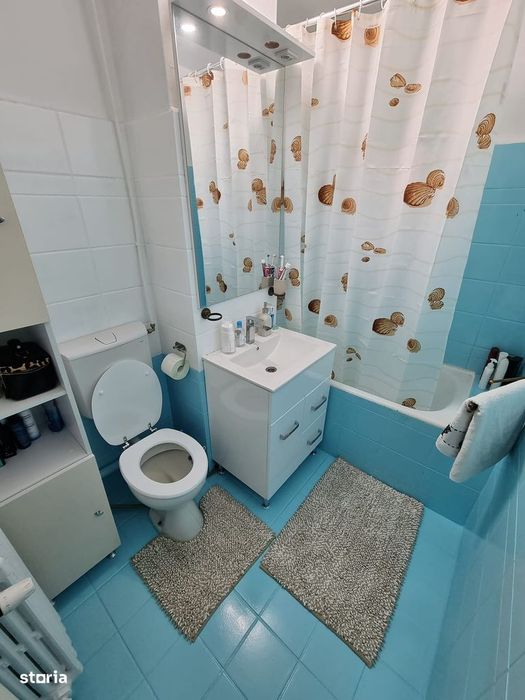 RAMDA,Apartament de vanzare 3 camere 2 balcoane zona Rogerius