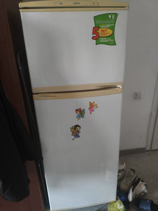 Холодильник     .