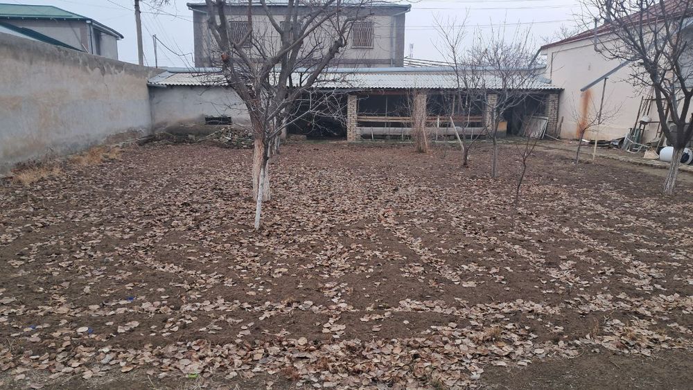 Дом 10 соток сельски урташик на против рай газ