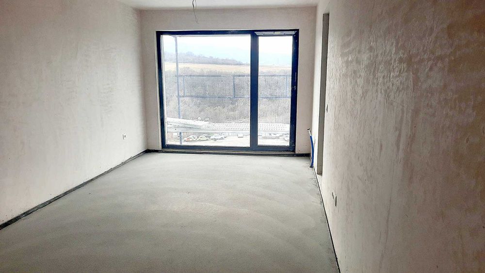 Продава тристаен апартамент пред АКТ 15, с гледка към Витоша