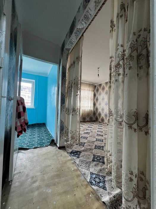 Киргили 16-мактаб якинида 4/2 этаж 1хона уй ижарага берилади