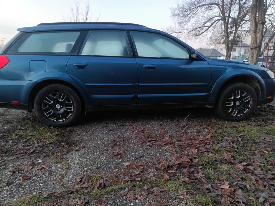 Vând Subaru Outback