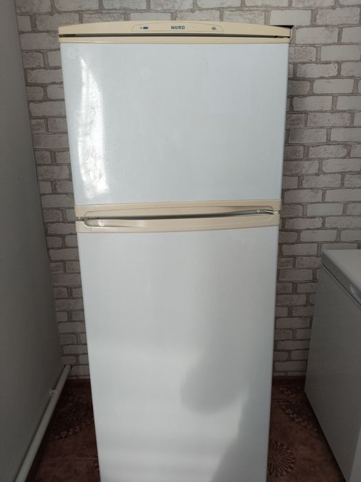 Продается холодильник