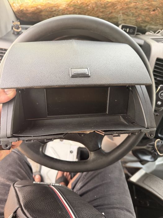 W 204 медия навигация