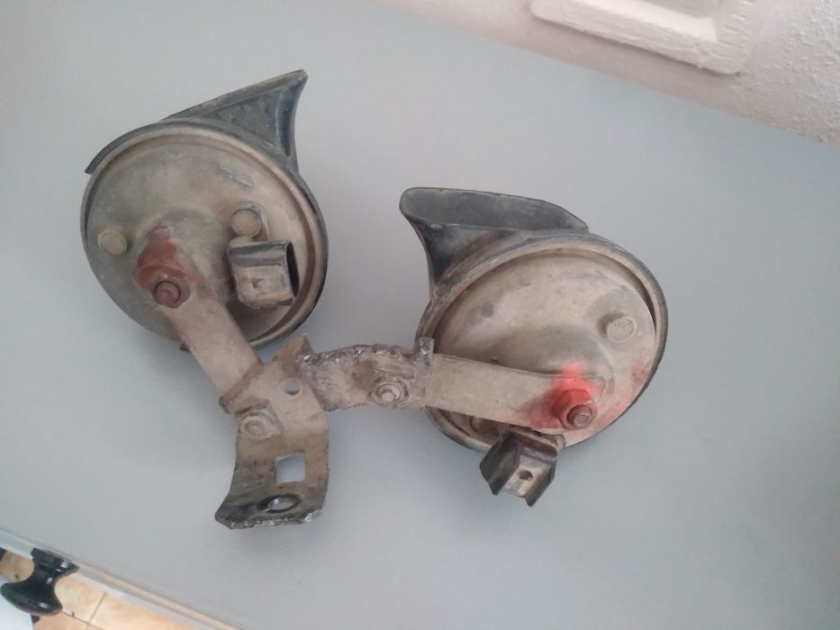 Vând claxon pentru opel astra h 1.7 cdti 2006