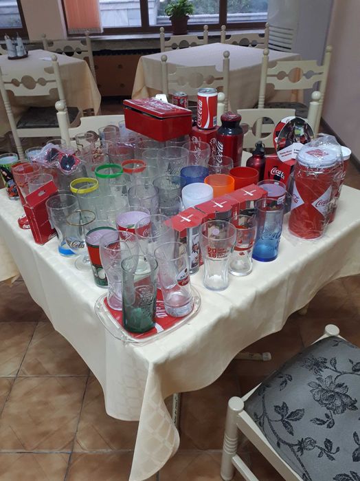 Чаши  Кока Кола  60  броя -различни