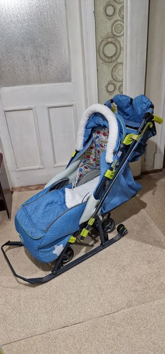 Продам санки коляску