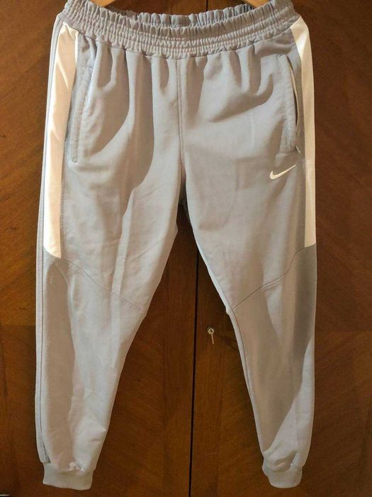 Эффектный мужской спортивный костюм Nike оригинал 52-54 размера
