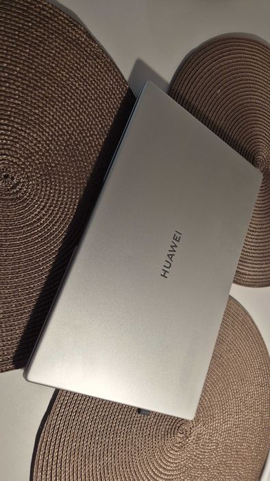 Matebook D15-  10/10