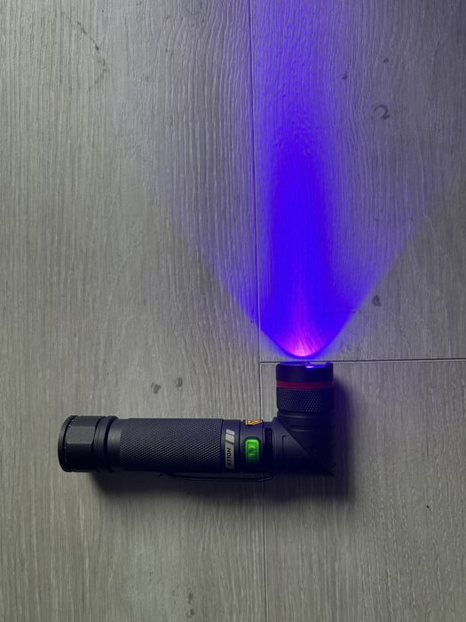 Lanterna led UV 300 lm