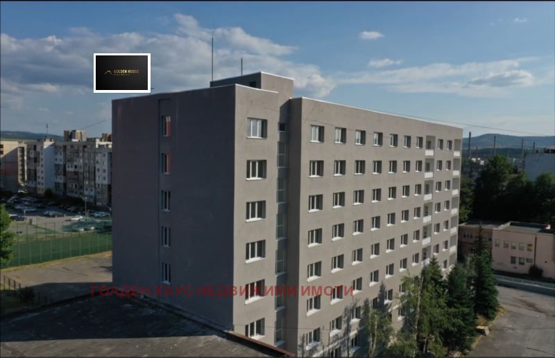 Продава се Двустаен апартамент в Перник, Изток - 64 кв.м за 770 €/кв.м - Снимка #3