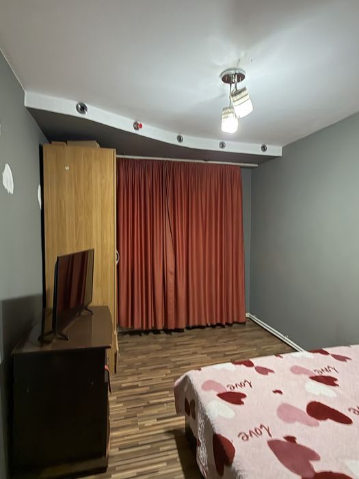 Inchiriez apartament situat langa scoala nr. 2