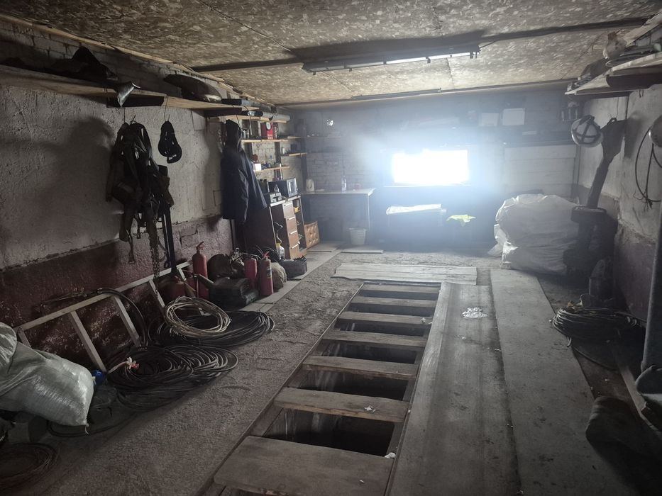 Продаётся гараж район береке