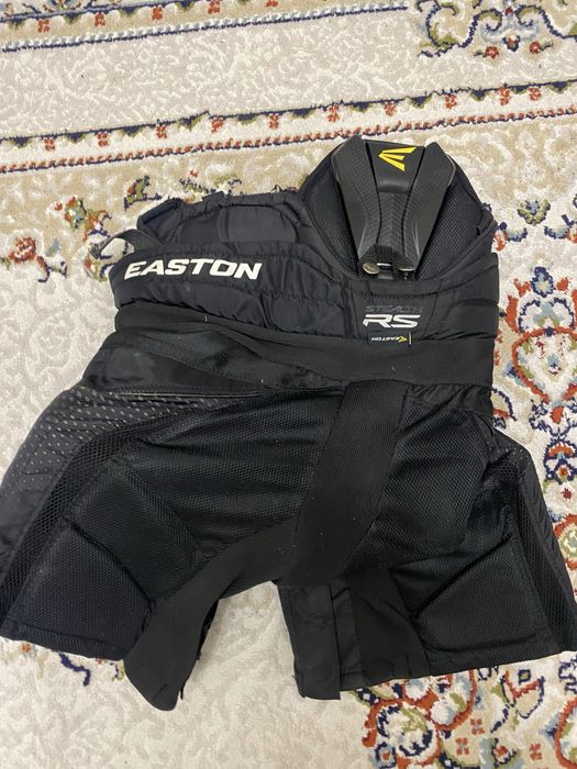 Продаю хоккейную форму