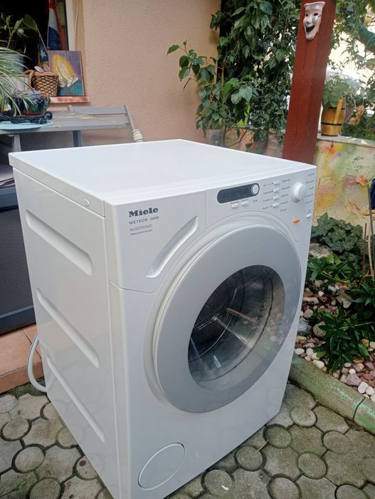 Miele Softronic Masina spalat Premium Germana Clasa AAA 8KG 1600 Rot.