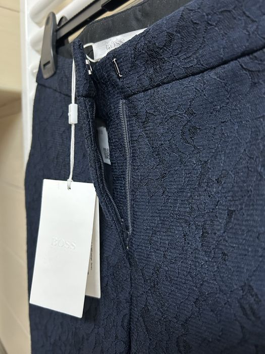 Pantaloni Hugo Boss damă, eleganți