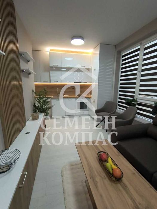 Продава се Тристаен апартамент в Пловдив, Кършияка - 77 кв.м за 848 €/кв.м - Снимка #1