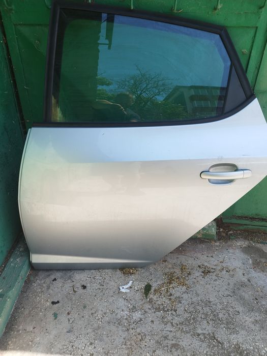 Ușa , uși Seat Ibiza stanga ,dreapta  fata spate 2009.. .2015