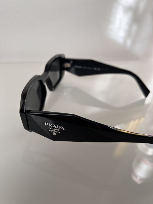 Ochelari de soare prada