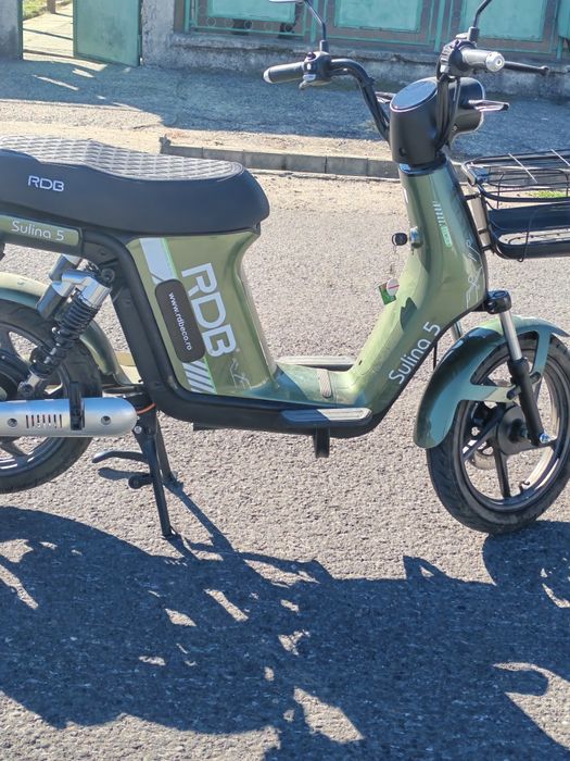 Vând scuter electric
