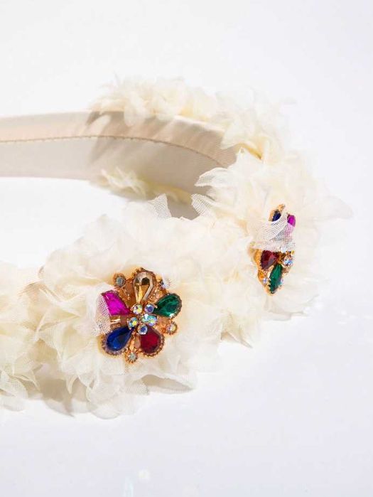 Диадеми с тюл и кристали, вдъхновени от Petite Fleur - няколко модела