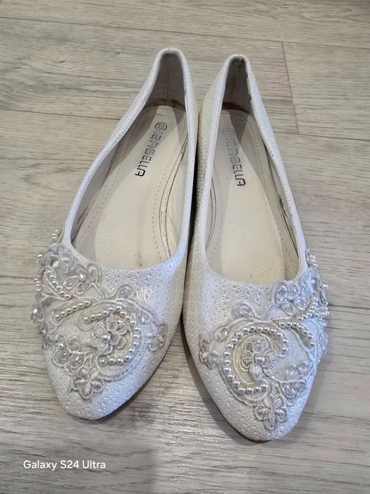 Свадебные балетки белые