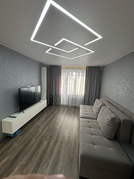 Продам 1 комнатную квартиру в 5в мкр с евроремонтом