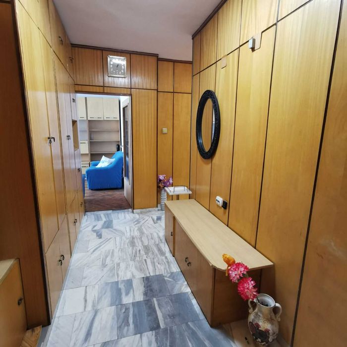 Собственик продава 4-стаен апартамент в град Плевен, 9ти квартал