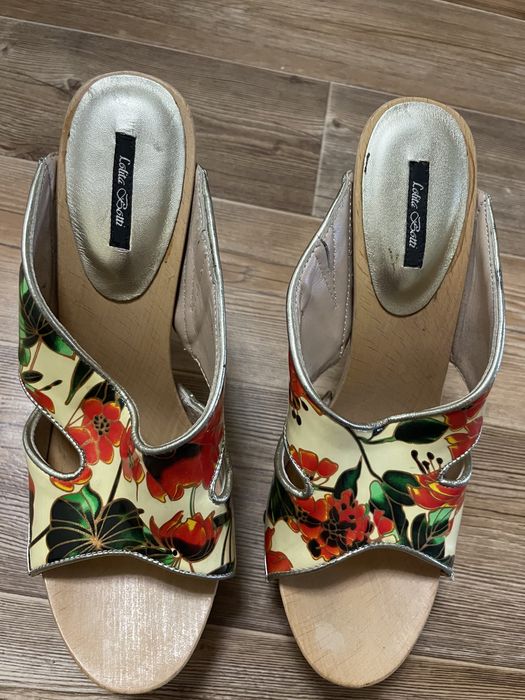 Продам летние туфли