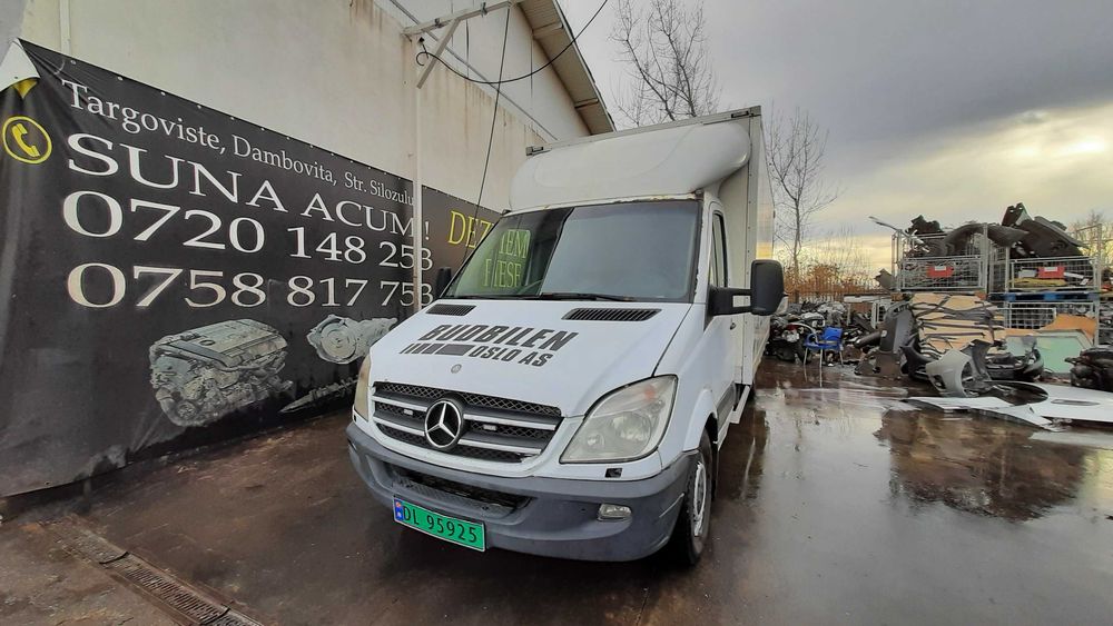 Dezmembrez Mercedes Sprinter 2.2 euro 4 Automat OM646/ Lift/ Far/ Bara