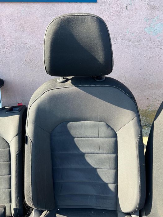 Салон от VW Golf 7 хечбег обикновен плат подгрев алкантар  ном 106