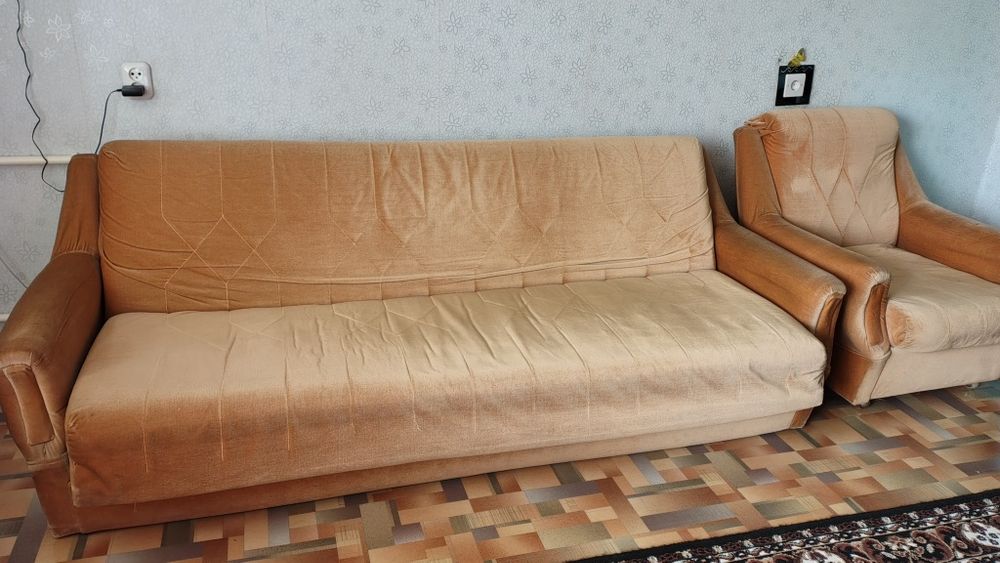 Мебель. Диван раскладной,книжка. Кресло