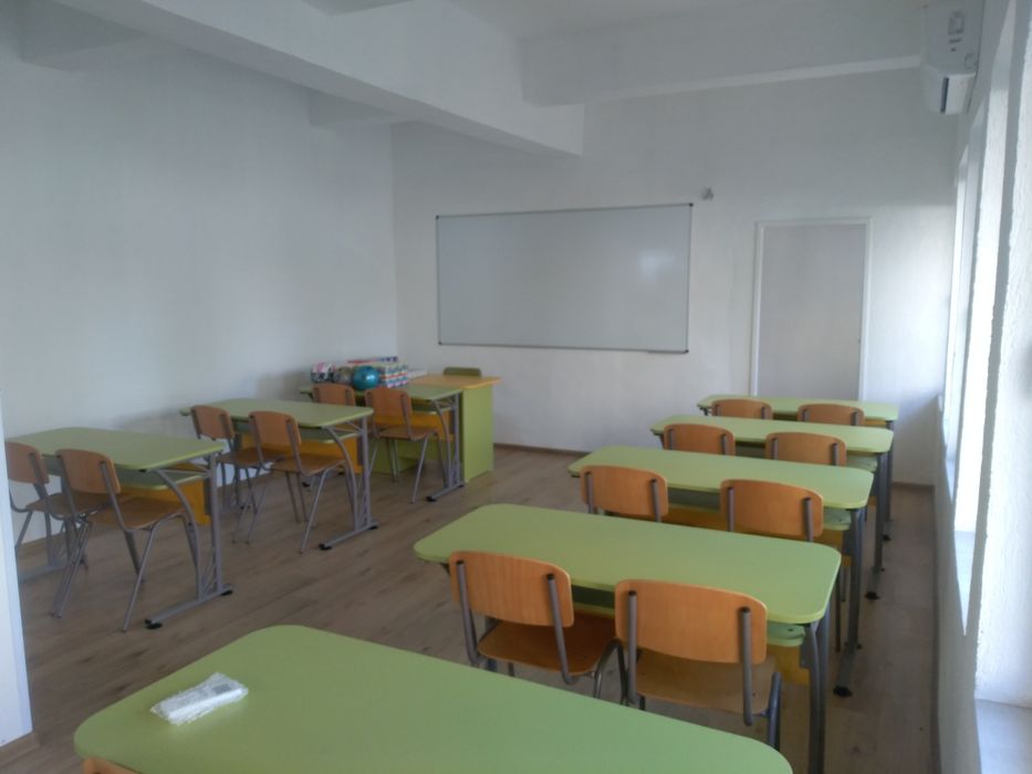 ВУАРР в широк център на гр. Пазарджик отдава под наем помещения.