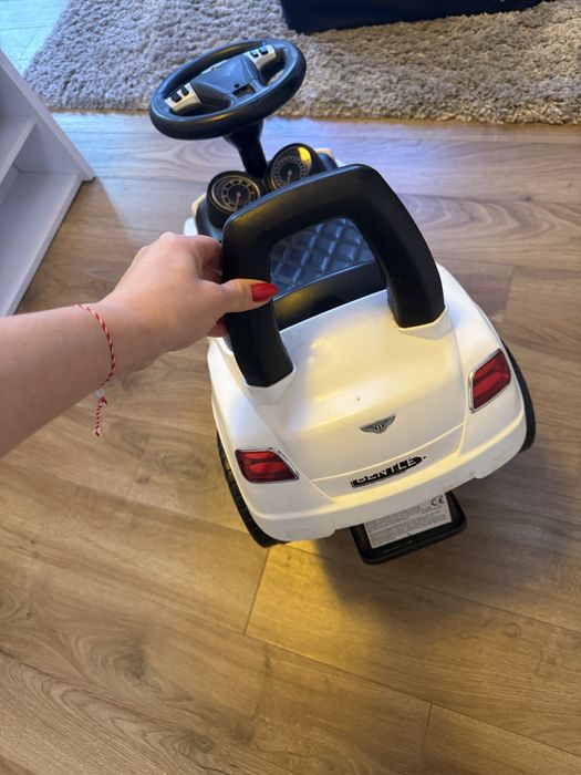 Детска кола BENTLEY бяла