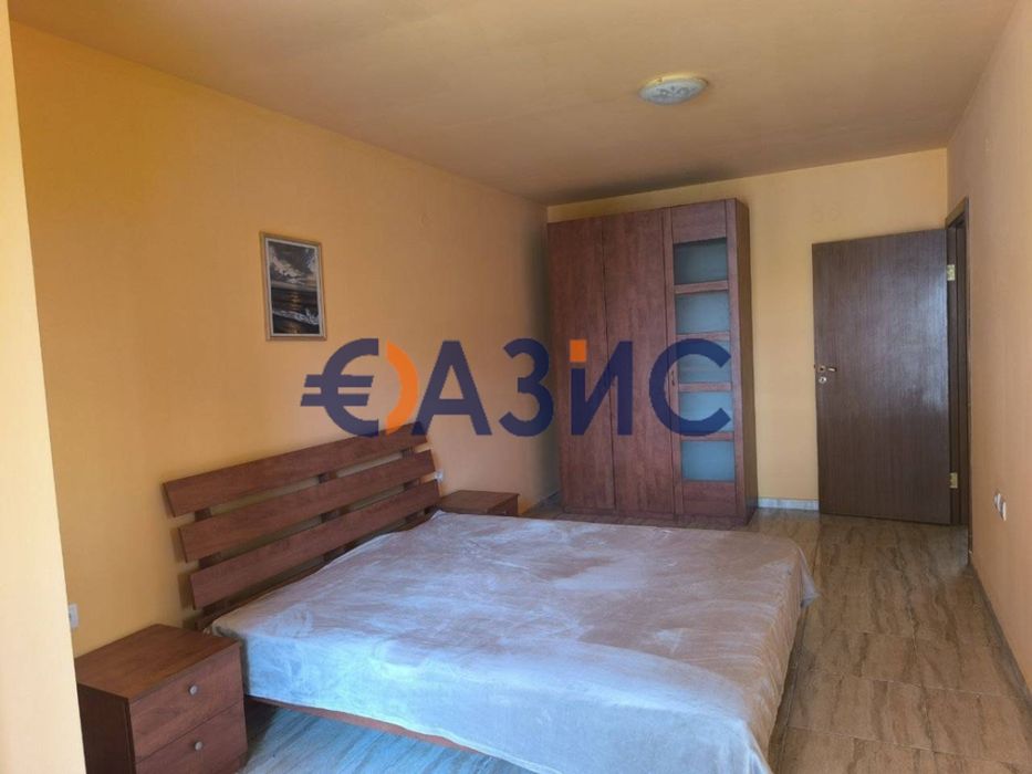 Продава се Тристаен апартамент в Свети Влас - 75 кв.м за 1407 €/кв.м - Снимка #1