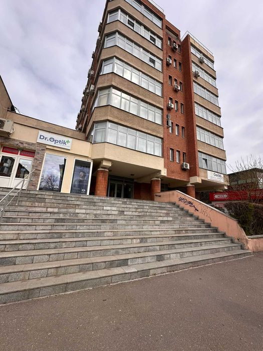 Spațiu birou de închiriat – Piața 700, Timișoara (zonă ultracentrală)