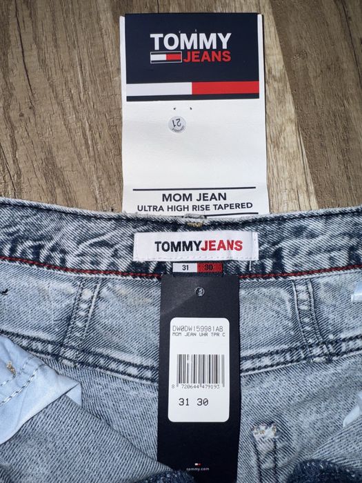 Дънки Tommy Jeans