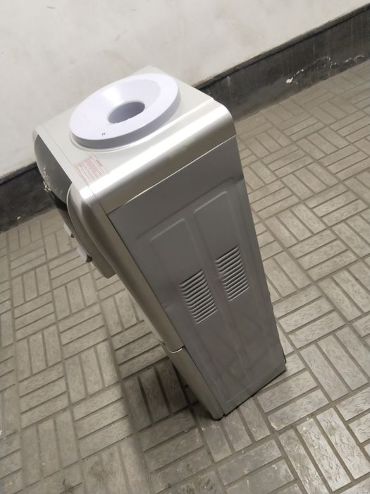 Диспенсор для дома и.т.д