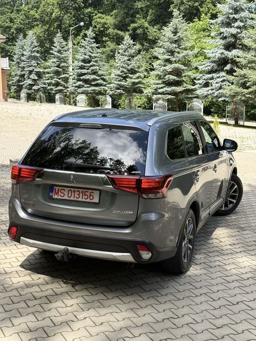 Mitsubishi OUTLANDER 7locuri 4x4  GARANTIE 1 an