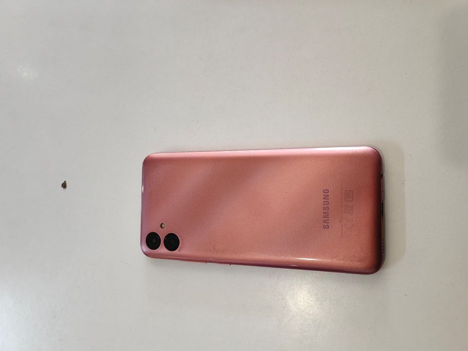 Срочно продам телефон