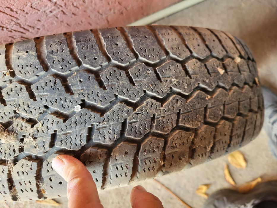 Резина  135/70  R14