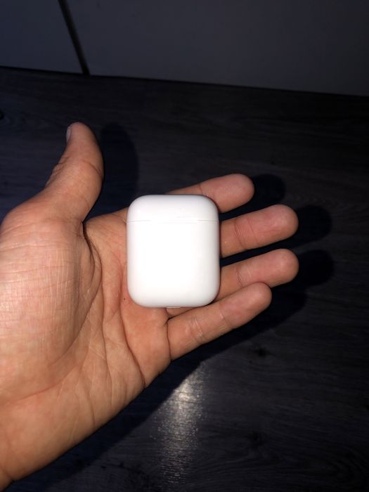 Продам айрподс 1,2