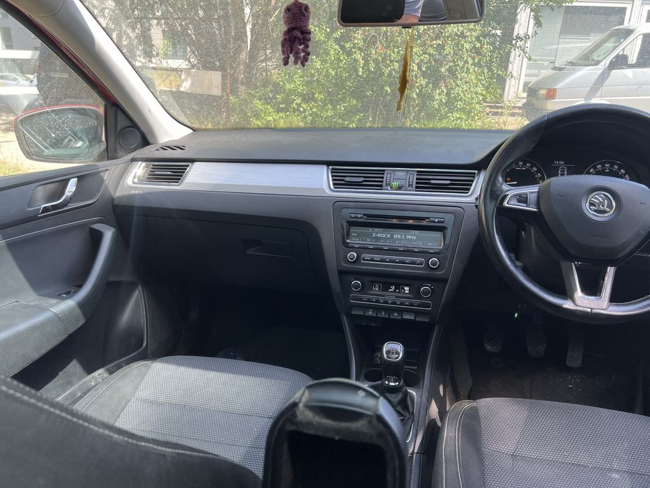 Skoda Rapid Spaceback 2014г. панорама на части
