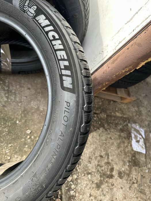 Michelin Pilot Alpin 5 zp 245 50 r19