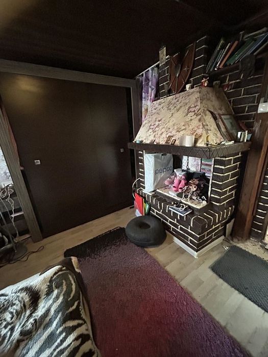 Двуетажна къща в с. Войнеговци!