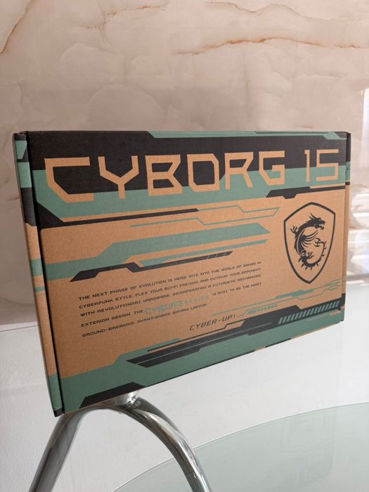 Laptop MSI Cyborg 15 A13VE / i5 - 13420H / 16 DDR5 / RTX 4050 - Nou