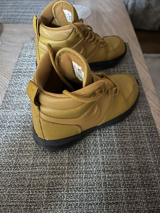 Детцки зимни обувки -NlKE