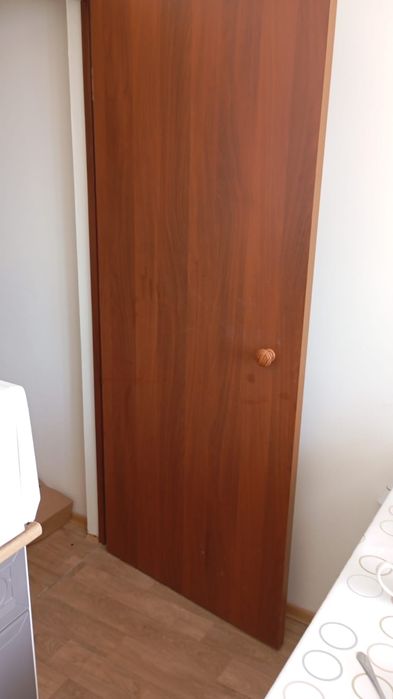 Продам двери б/у