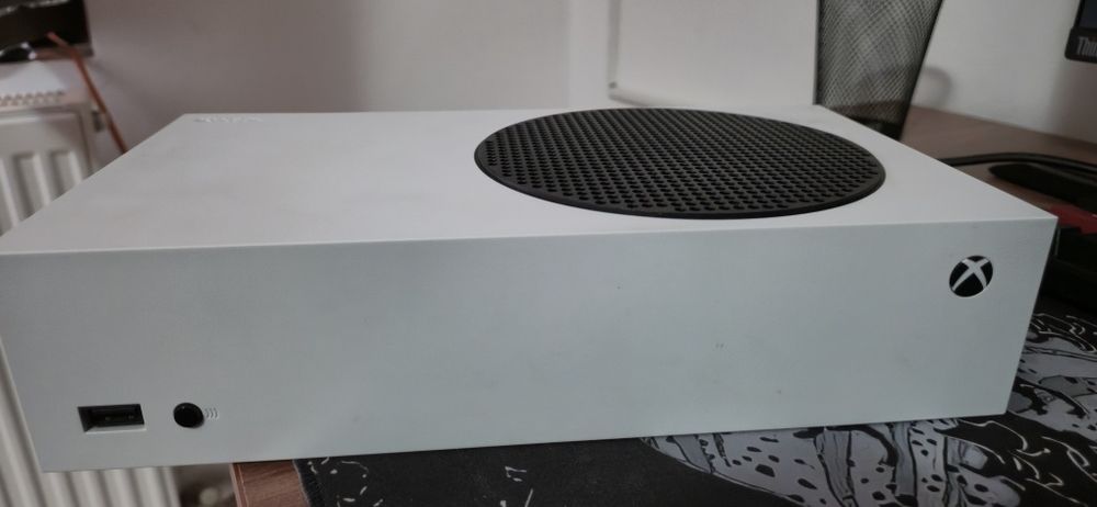Xbox seria S cu controller si baterie reincarcabila