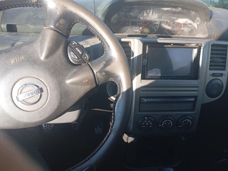 Vind sau dezmembrez Nissan xtrail